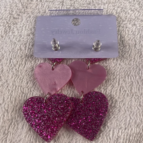 # 11 Heart Dangle Earrings Acrylic Cute Hot Pink Heart Shaped - Picture 4 of 4